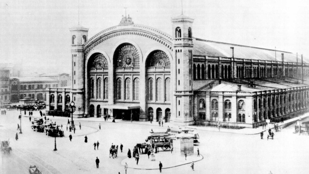 Der Stettiner Bahnhof auf einer Aufnahme vermutlich aus dem Jahr 1875