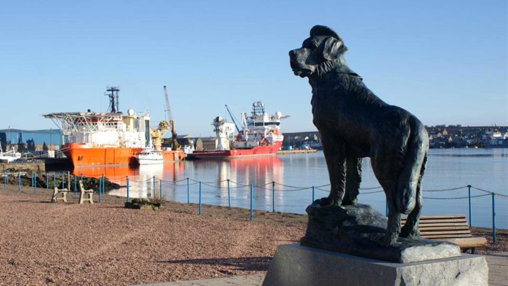 Das Bamse-Denkmal in der schottischen Stadt Montrose 