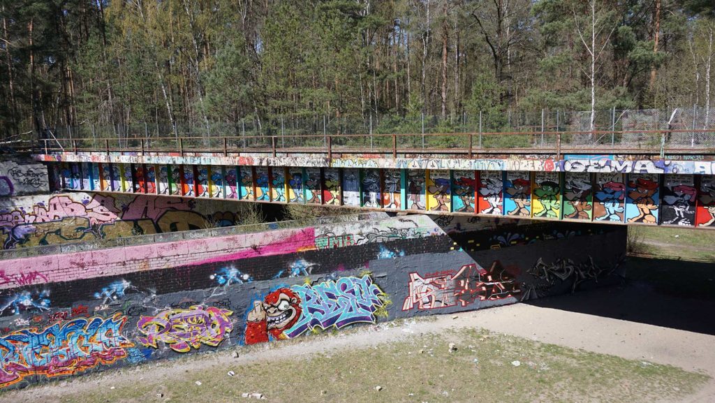 Drewitz Dreilinden Grenzkontrollstelle DDR Autobahn Berlin