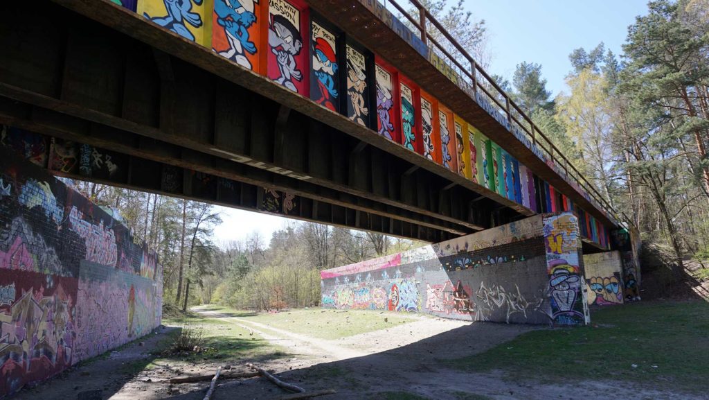 Drewitz Dreilinden Grenzkontrollstelle DDR Autobahn Berlin