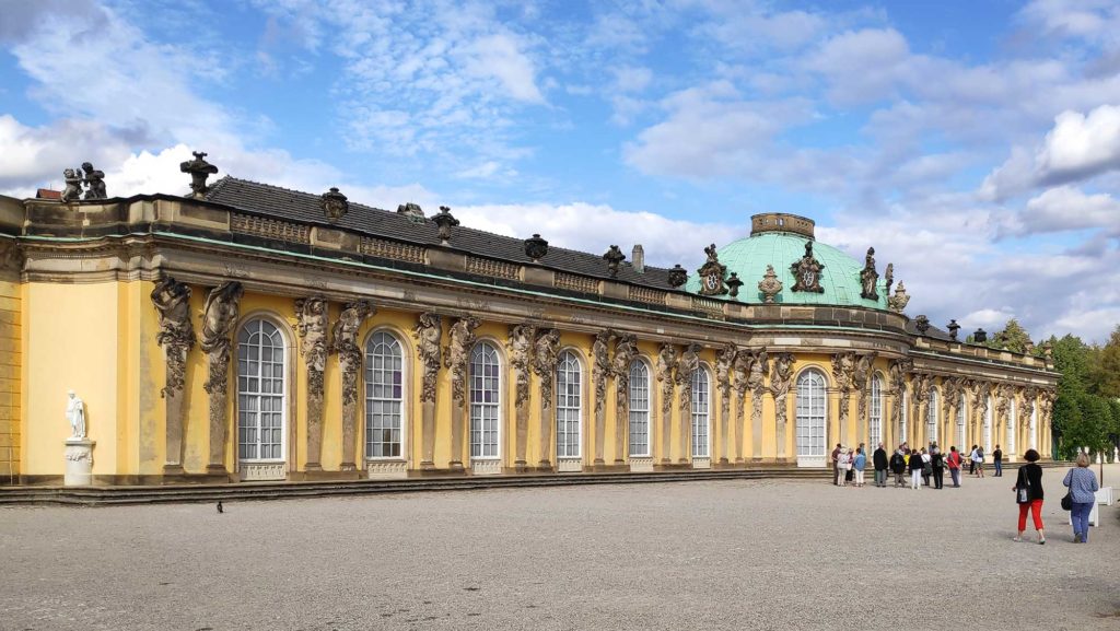 Das Schloss Sanssouci im gleichnamigen Park