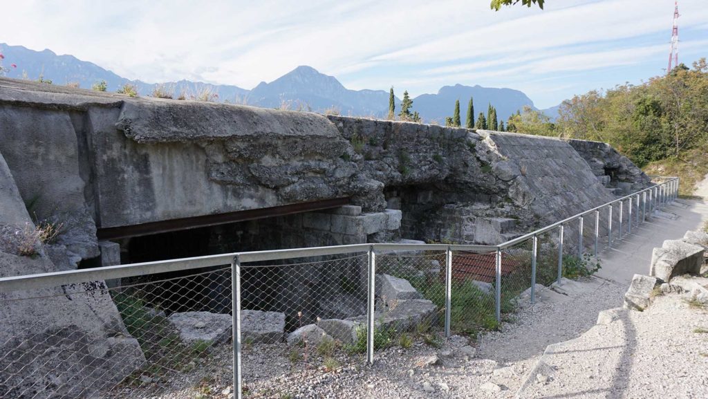 Mittelbatterie (Batteria di Mezzo) Riva del Garda Gardasee Monte Brione